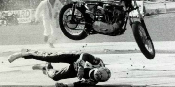 Evel Knievel crashing at Wembley Stadium. photo: hotbikeweb.com