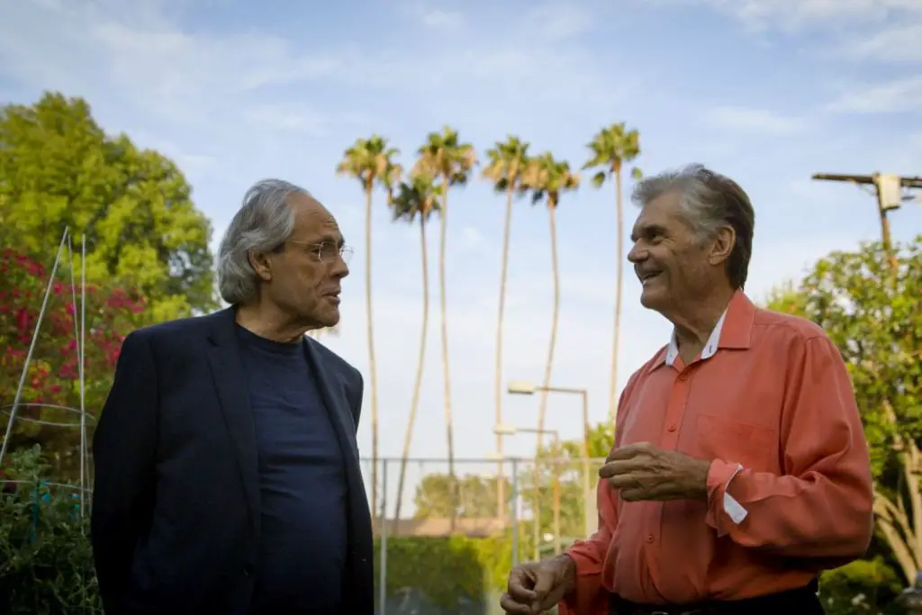 ROBERT KLEIN STILL CAN'T STOP HIS LEG: A Likeable Film About A Likeable Man