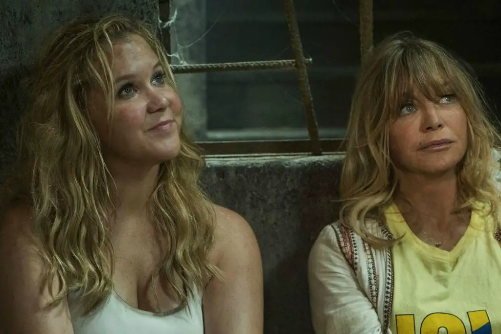 SNATCHED: Amy Schumer & Goldie Hawn Are Caught In An Unfunny Trainwreck