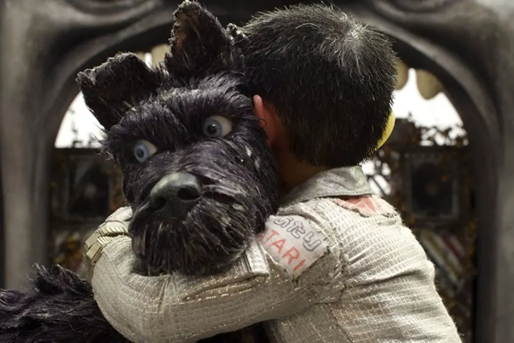 ISLE OF DOGS: A Gorgeous Canine Parable That's Ruff Around The Edges