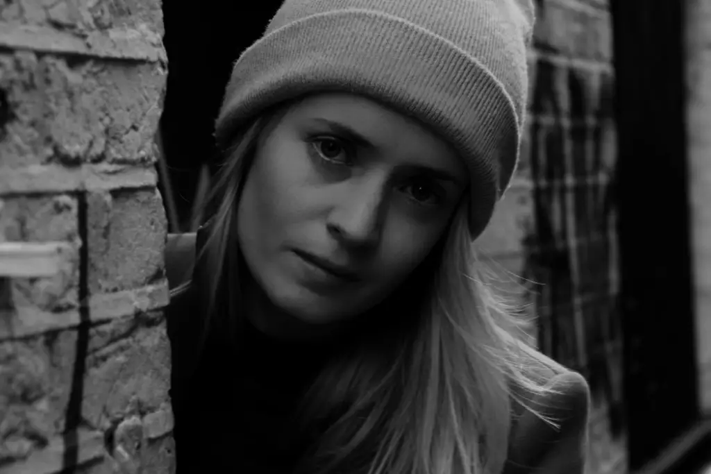 PEOPLE YOU MAY KNOW: An Intelligent And Riveting Short (& Interview with Writer/director Louisa Fielden)