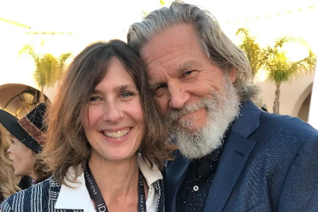 "Neither one of us really wanted to make a kind of doomsday movie". Interview with Jeff Bridges, Narrator for LIVING IN THE FUTURE'S PAST