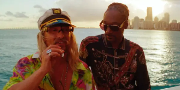 SXSW 2019: THE BEACH BUM: Matthew McConaughey Embarks on a Booze-Soaked Journey of Cheerful Nihilism