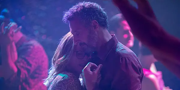 GLORIA BELL: Julianne Moore Delivers A Dazzling Performance