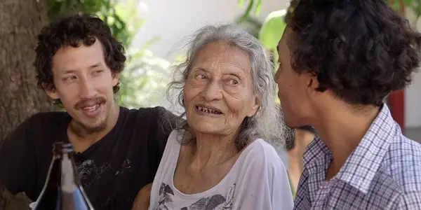 AMÉRICA: Love In The Time Of Dementia