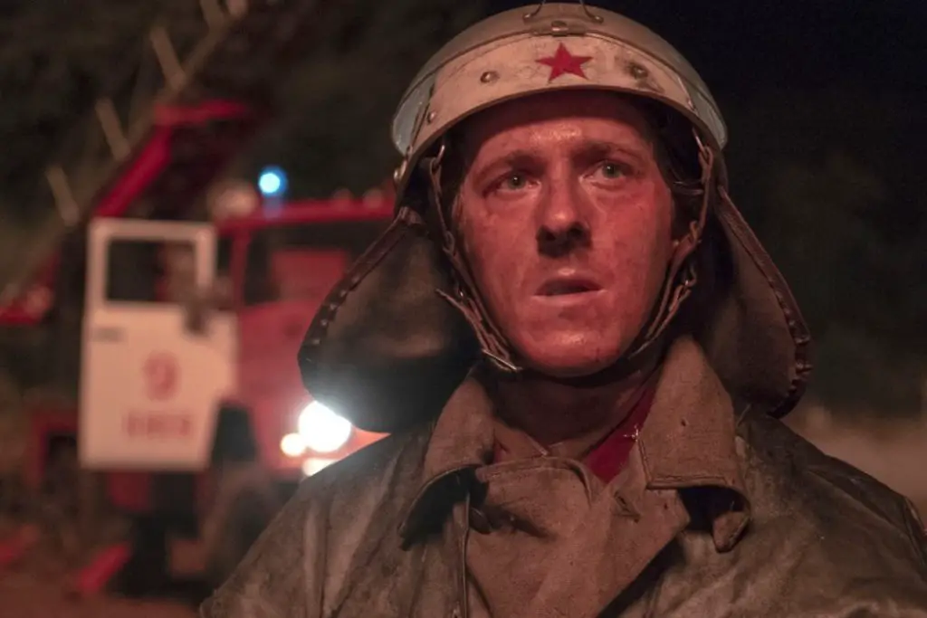 CHERNOBYL "1:23:45" (S1E1): An Eerie and Daunting Opening