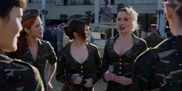 PRIDE MONTH: PITCH PERFECT 3 A Ca-Queerbaits Its Audience