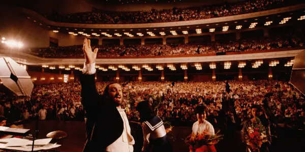 PAVAROTTI: A Profound Exploration of a Delightful Icon