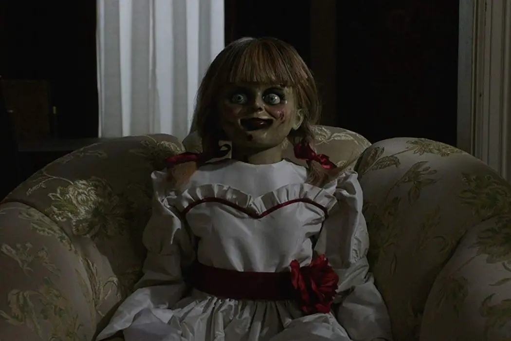 ANNABELLE COMES HOME: In Close Need of an Exorcism