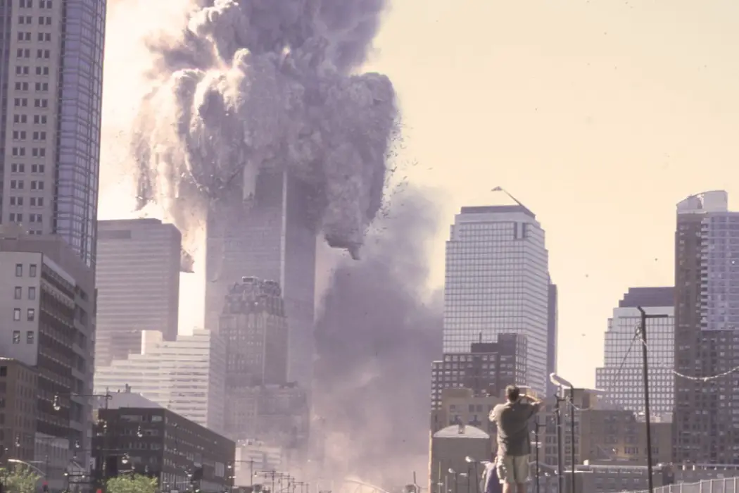 IN THE SHADOW OF THE TOWERS: STUYVESANT HIGH ON 9/11: The Children of September 11th Speak