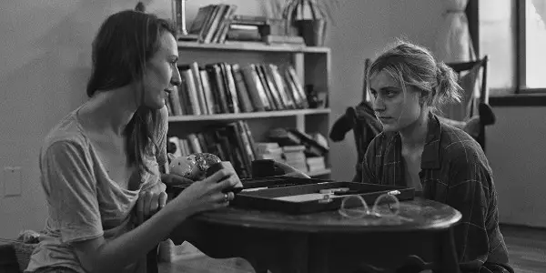 FRANCES HA and How To Navigate Your 20s