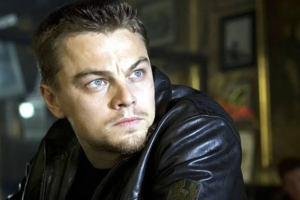 It's Leonardo Di Caprio! He still has those boyish good looks. - Guess The  Celebrity - Heart