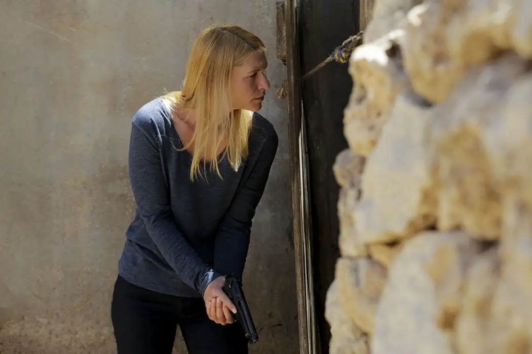 HOMELAND (S8E7) "F**ker Shot Me": Tighter & Tighter