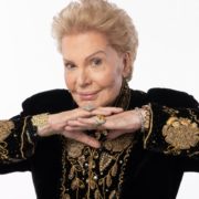 MUCHO, MUCHO AMOR: The Legend of Walter Mercado