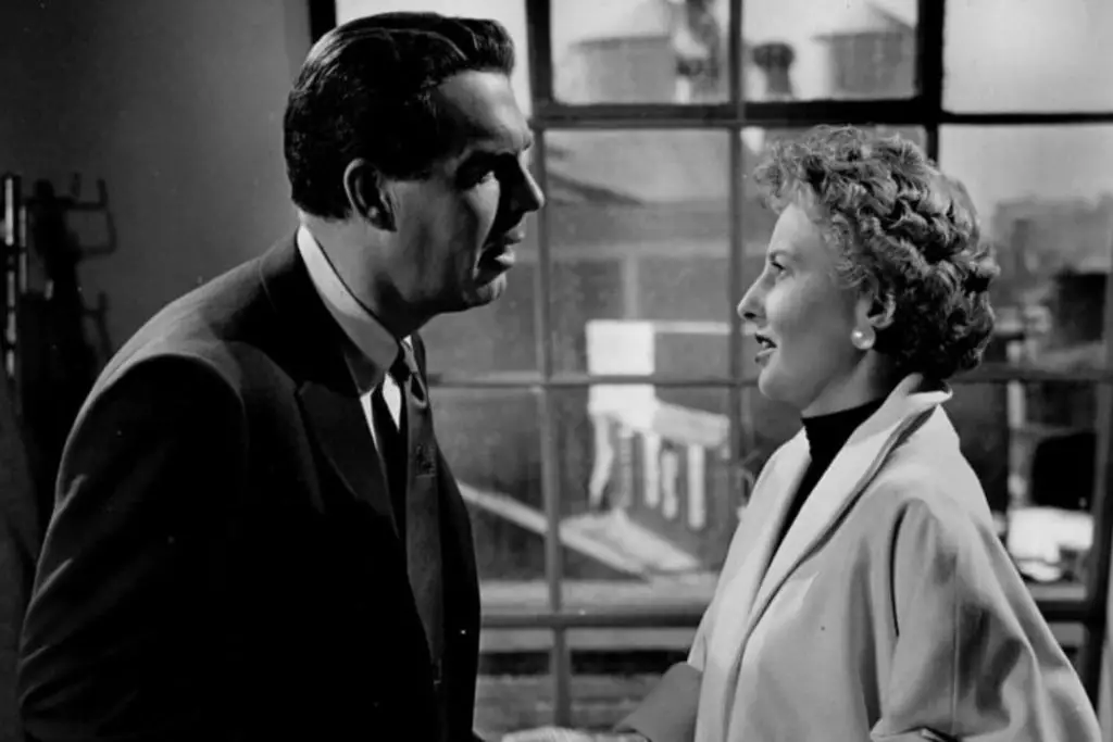 Video Dispatches: Douglas Sirk, Film Noir, AN IDEAL PLACE TO KILL & DISTANT JOURNEY