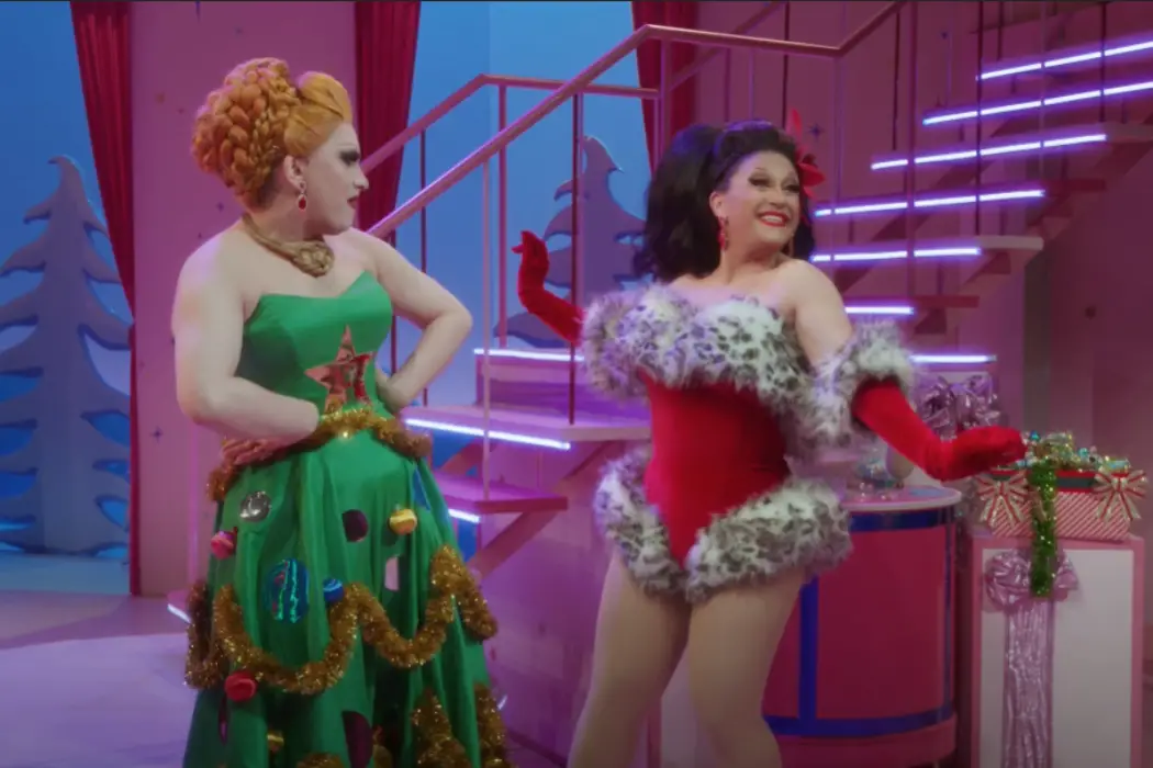 THE JINKX & DELA HOLIDAY SPECIAL: Filled With Queer Christmas Cheer, These Queens Deliver The Goodies