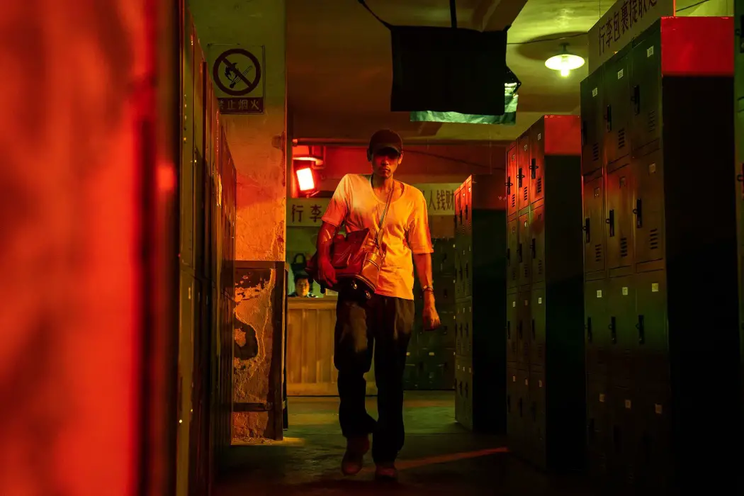 ARE YOU LONESOME TONIGHT: A Hit-And-Run Thriller With A Cool Atmosphere