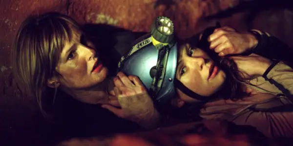 Horrific Inquiry: THE DESCENT (2005)